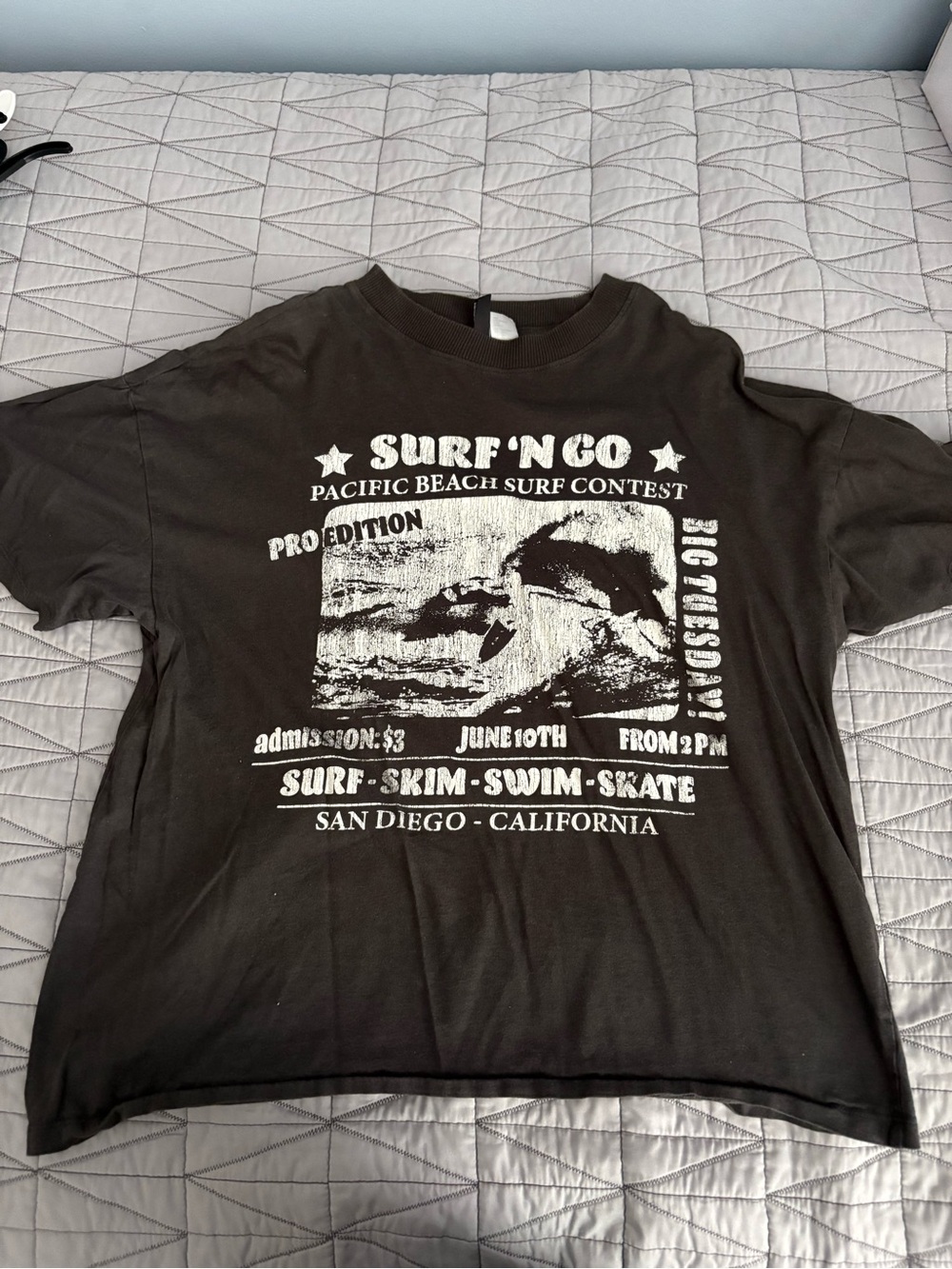 H&M Black Surf'N Go Graphic Tee